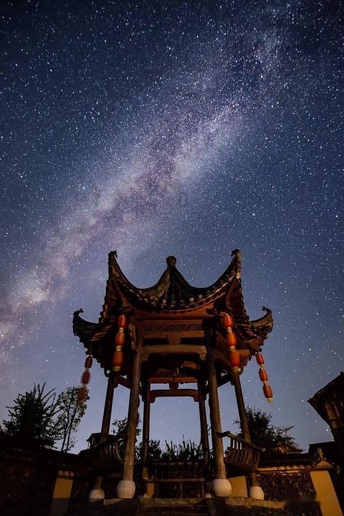 逃离诡异小镇