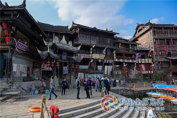 成都财贸学校怎么样男女比例严重吗？游戏画面
